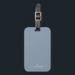 Etiqueta Para Maletas Elegante Monograma moderno Minimalista azul turbio<br><div class="desc">Presentamos nuestra Dusty Blue Minimalista Monogram Elegant Collection: Eleva tu estilo con sofisticación y encanto intemporal. Nuestra colección presenta diseños minimalistas en un suave y polvoriento matiz azul, realzados con elegantes monogramas adaptados a su gusto personal. Desde la papelería refinada hasta los accesorios versátiles, cada pieza de nuestra colección está...</div>