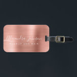 Etiqueta Para Maletas Elegante Rosa dorado cepillado nombre de monograma<br><div class="desc">Oro Rosa elegante y moderno - Rubor Pincel rosado Relieve metalizado Metalizado Monograma Cursivo Nombre de la firma y cargo de trabajo o Posición Profesional Luequipaje de lujo o Etiqueta de bolsa. Esta etiqueta de bolso es perfecta para volver a la escuela, trabajo, salón de belleza y pelo o para...</div>