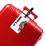 Etiqueta Para Maletas ¡Es mío! Fotografía de perro en la orilla<br><div class="desc">Añade un toque de personalidad y diversión a tu equipo de viaje con nuestro "¡Es mío!" Etiqueta de equipaje de Peeking de Perro. Esta encantadora etiqueta de equipaje muestra un perro adorable mirando con ojos curiosos, complementada con el atrevido y juguetón texto "¡ES MÍO!" Este diseño no sólo le añade...</div>