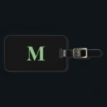 Etiqueta Para Maletas Favor de la fiesta de regalo de los monogramas neg<br><div class="desc">Monogramado inicial y también detalles personales como nombre,  dirección,  número de teléfono y correo electrónico,  todo lo cual puedes editar. Diseñado con un fondo sencillo,  elegante y a la última en color verde y negro,  puedes cambiar el color si lo deseas.</div>