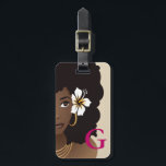 Etiqueta Para Maletas Flor negra en el pelo, monograma, rosado y beige<br><div class="desc">El diseño de las etiquetas de equipajes presenta una belleza natural con un fondo marrón rizado, collares en capas y aros dorados en un fondo beige con tu inicial en la parte delantera. La parte trasera tiene una belleza natural con un fondo de color marrón, collares en capas y aros...</div>
