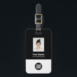Etiqueta Para Maletas Foto Empresarial, Código de barras, logotipo, nomb<br><div class="desc">Personalice fácilmente esta etiqueta de equipaje de nombre de empleado del Personalizado con foto, código de barras de escaneo y logotipo comercial. Un sencillo diseño de negocio en colores blanco y negro totalmente personalizable en tamaño frontal y posterior, sans-serif fuentes básicas y modernas y un aspecto profesional y claro. Perfecto...</div>