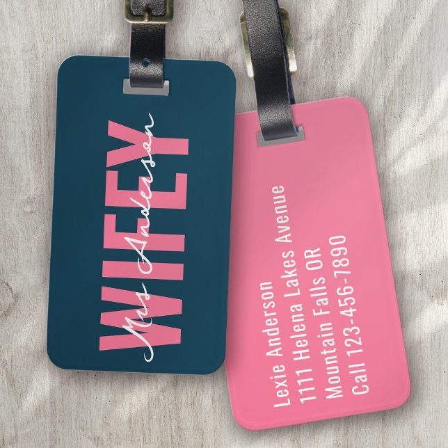 Etiqueta Para Maletas Guión monograma rosa azul Wifey (Subido por el creador)