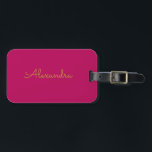 Etiqueta Para Maletas Guión rosa y oro Minimalista moderno<br><div class="desc">Haga clic en "Personalizar" para personalizar el texto y/o cambiar el color de fondo. ¡Hace un gran regalo de vacaciones para una muchacha que ama la magia de los unicornios! Llenador de existencias de Guay,  regalo de cumpleaños o regalo de vacaciones.</div>