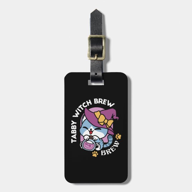 Etiqueta Para Maletas Halloween Tabby Cat – Witch Hat & Potion Art (Frente Vertical)