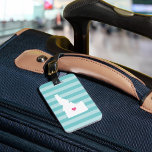 Etiqueta Para Maletas Idaho Heart | Estado de origen<br><div class="desc">Descubra su estado natal de Idaho con esta bonita etiqueta color turquesa y rosa con un mapa de siluetas del estado de Idaho con un corazón rosado en el interior, colocado sobre un fondo de rayas de agua a la moda. Este bonito diseño de colores a la moda hace de...</div>