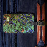 Etiqueta Para Maletas Irises de Vincent van Gogh, Arte de Jardín Vintage<br><div class="desc">Irises (1889) de Vincent van Gogh es un bello arte vintage post impresionsionismo paisaje floral con un jardín con iris morado barbudo cultivado por amapolas naranjas. Una sola flor blanca de iris está floreciendo al borde. Sobre el artista: Vincent Willem van Gogh (1853-1890) fue uno de los pintores más famosos...</div>
