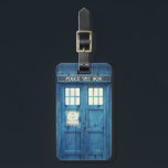 Etiqueta Para Maletas Llamada pública de la policía de época<br><div class="desc">Hola,  este diseño representa una antigua caja de llamadas públicas de la policía,  típicamente británica.</div>