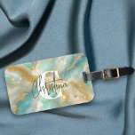 Etiqueta Para Maletas Moderno Glam Luxury Aquamarine Marble Gold Purpuri<br><div class="desc">Esta etiqueta de equipaje de personalizable combina perfectamente la funcionalidad con la elegancia. El diseño presenta un cautivador patrón de mármol acuamarino que evoca las profundidades serenas de las aguas oceánicas. Las venas giratorias y los patrones intrincados crean una sensación de movimiento y profundidad. Las venas purpurinas de oro brillantes...</div>