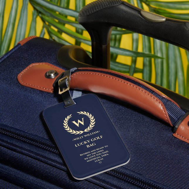 ETIQUETA PARA MALETAS MODERNO RETIREMENT GOLF MONOGRAM LUCKY GOLF BAG (Anverso In situ 1)