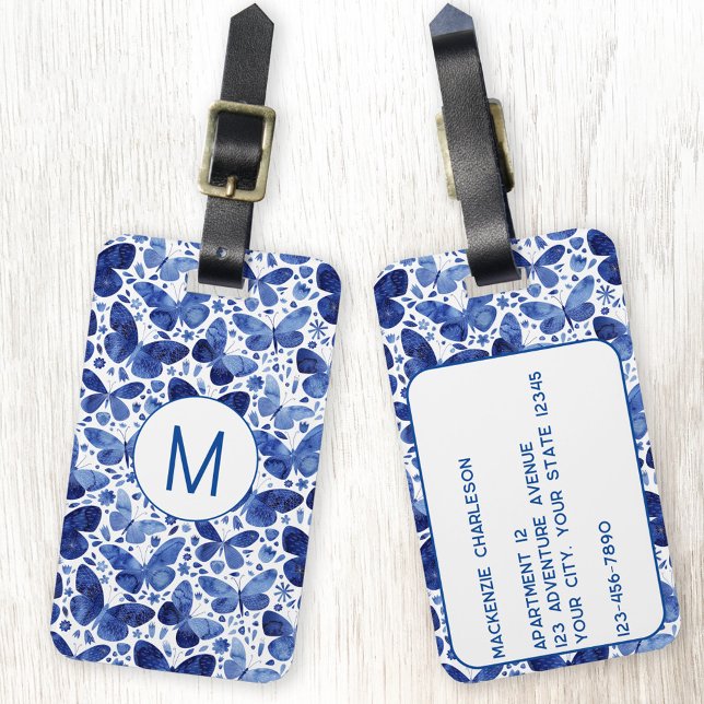 Etiqueta Para Maletas Monograma azul de la acuarela de mariposa (Butterfly watercolor blue and white monogram initial personalized luggage tag)
