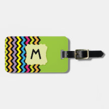 Monograma con los galones negros y los colores