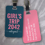 Etiqueta Para Maletas Monograma de caligrafía rosa azul de viaje de chic<br><div class="desc">Vive tu equipaje con este diseño personalizado perfecto para los viajeros</div>
