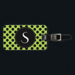 Etiqueta Para Maletas Monograma de Punto de Polka Verde Lime Personaliza<br><div class="desc">Etiqueta moderna, de moda de polka dot monograma personalizada para el equipaje. Este diseño de puntitos de polka verde limón y negro tiene un monograma en la parte delantera dentro de un círculo grande con un costurón en apariencia! El reverso tiene espacio para tu nombre y dirección. Copyright © Lisa...</div>