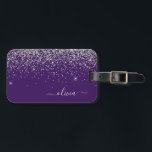 Etiqueta Para Maletas Monograma de Purpurina de color morado plateado Gi<br><div class="desc">Nombre del Monograma del Purpurina de espuma plateada y morada y almohada inicial. La almohada hace el dulce perfecto cumpleaños de 16 años,  boda,  ducha de novia,  ducha de bebé o fiesta de soltera regalo para alguien decorando su habitación con estilo.</div>