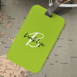 Etiqueta Para Maletas Monograma del guión blanco negro de moda Lime Gree<br><div class="desc">Esta elegante etiqueta de equipaje personalizada incluye un monograma y un nombre en un moderno guión en blanco y negro con un fondo verde lima a la moda.</div>