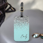 Etiqueta Para Maletas Monograma del Purpurina plateado Verde azulado azu<br><div class="desc">Etiqueta de la bolsa de equipaje del Purpurina azul plateado Verde azulado Aqua. Esto hace que el dulce perfecto cumpleaños 16,  boda,  ducha de novia,  ducha de bebé o fiesta de soltera sea un regalo para alguien que viaja con estilo.</div>