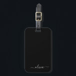 Etiqueta Para Maletas Monograma elegante Minimalista blanco negro y mode<br><div class="desc">Presentamos nuestra Colección de Monogramas Modernos Minimalistas en Blanco y Negro: Adopte la simplicidad y la sofisticación con nuestros diseños minimalistas, curados para elevar su estilo sin esfuerzo. Esta colección, elaborada con gran interés para la estética moderna, presenta elegantes diseños en blanco y negro acentuados por monogramas personalizados. Desde papel...</div>