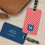 Etiqueta Para Maletas Monograma Picnic Rojo Gingham y Azul<br><div class="desc">Viaja con estilo con esta elegante etiqueta de equipaje en monograma que presenta una plaza azul contra un patrón de gingham rojo picnic en la parte delantera con una parte trasera azul. Personalízalo reemplazando el texto del marcador de posición. Para obtener más opciones, como cambiar el tipo de letra y...</div>