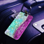 Etiqueta Para Maletas Monograma verde azulado de imitación violeta iridi<br><div class="desc">moda de bonito y elegante purpurina de imitación giratoria y plateada en unicornio, arcoiris, verde azulado, acuático, fucsia y color verde para el trendsetter de moda y arte. Este elegante y sofisticado diseño sería ideal para los chicas que disfrutan de elegantes y brillantes diseños. Muestra tu estilo personal, luce a...</div>