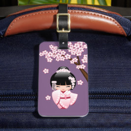 Etiqueta Para Maletas Muñeca Kokeshi de Kimono Rosa sobre Fondo Púrpura