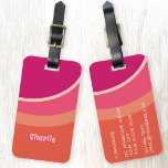 Etiqueta Para Maletas Naranja rosa de la curva de Groovy retro personali<br><div class="desc">Resumen diseño moderno de rayas curvas de groovy en tonos rosa y naranja con nombre personalizado en un tipo de letra retro. El nombre personalizado presenta una sombra de caída en un color contrastante para un divertido efecto 3D de los años 70. Al revés hay espacio para todos los detalles...</div>