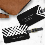 Etiqueta Para Maletas Negra y blanco negrita geométrica Minimalista<br><div class="desc">Destacar del resto del equipaje en la reclamación de equipaje con esta negrita bolsa en blanco y negro con un diseño geométrico minimalista. Personalice esta etiqueta con su información y para obtener más opciones, como cambiar el tipo de letra y su tamaño, haga clic en el botón "Personalizar". *Tenga en...</div>