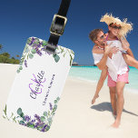 Etiqueta Para Maletas Nombre de monograma de flores violeta de lavanda<br><div class="desc">Un fondo blanco,  decorado con flores de lavanda y vegetación de eucalipto. Personalice y agregue un nombre y iniciales de monograma. El nombre está escrito con una escritura de estilo con letras a mano moderna.</div>