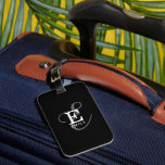 Etiqueta Para Maletas Nombre exclusivo de estilo y tipografía monográfic<br><div class="desc">Todo se trata de ti con este hermoso diseño de etiquetas para equipaje que es una elegante representación de tu nombre y monograma. Las series clásicas y una tipografía de escritura más ornamentada se combinan en una simetría equilibrada. Los tres elementos se mezclan con una sofisticada armonía y crean su...</div>