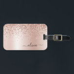 Etiqueta Para Maletas Oro Rosa - Monograma de Nombre con Brillo Rosa Rub<br><div class="desc">Oro Rosa - Etiqueta para Bolso o Equipaje con Monograma de Nombre e Inicial de Metal con Brillo Rosa Rubor Falso de Hoja Metálica Brushed. Esto hace el regalo perfecto para cumpleaños dulces 16, boda, fiesta de despedida de soltera, aniversario, baby shower o fiesta de soltera para alguien que ama...</div>