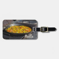 Paella se prepara en un regalo a la parrilla para 