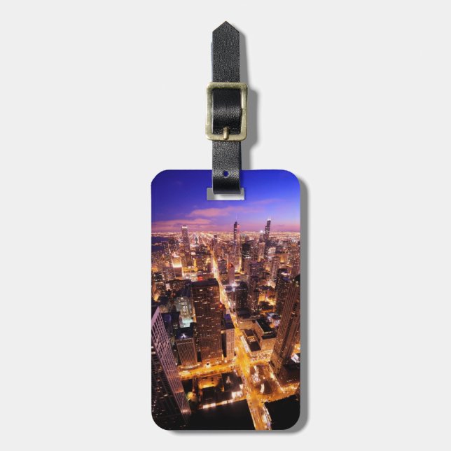 Etiqueta Para Maletas Paisaje urbano en la noche de Chicago (Frente Vertical)
