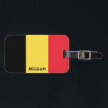 Etiqueta Para Maletas Patriótico de Bandera Nacional de Bélgica<br><div class="desc">Bandera Nacional de Bélgica Etiqueta Patriótica del equipaje con la bandera belga impresa en un lado de la etiqueta. El nombre del país escrito con el tipo de letra vibrante está integrado en el diseño de la parte inferior. El texto es totalmente personalizable usando la función "Personalizar". Otro lado de...</div>