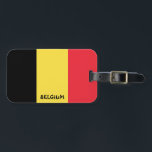Etiqueta Para Maletas Patriótico de Bandera Nacional de Bélgica<br><div class="desc">Bandera Nacional de Bélgica Etiqueta Patriótica del equipaje con la bandera belga impresa en un lado de la etiqueta. El nombre del país escrito con el tipo de letra vibrante está integrado en el diseño de la parte inferior. El texto es totalmente personalizable usando la función "Personalizar". Otro lado de...</div>