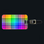 Etiqueta Para Maletas Personalizado con placa de arcoiris<br><div class="desc">Esta etiqueta para el equipaje de patrón de arcoiris es brillante y colorida,  con un efecto de textura clara. Es un vívido y vibrante patrón a cuadros que se ve como un fondo para tu información.</div>