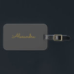 Etiqueta Para Maletas Personalizado Minimalista Sencillo Gris Gris Gold<br><div class="desc">Haga clic en "Personalizar" para personalizar el texto y/o cambiar el color de fondo. ¡Hace un gran regalo de vacaciones para una muchacha que ama la magia de los unicornios! Llenador de existencias de Guay,  regalo de cumpleaños o regalo de vacaciones.</div>