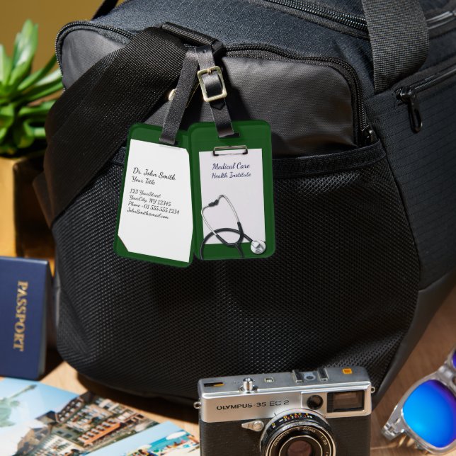 Etiqueta Para Maletas Portapapeles médico verde con estetioscopio (Anverso & Reverso)