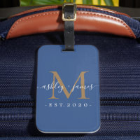 Recién casado Sr. Mrs Gold Monogram Names Classic 