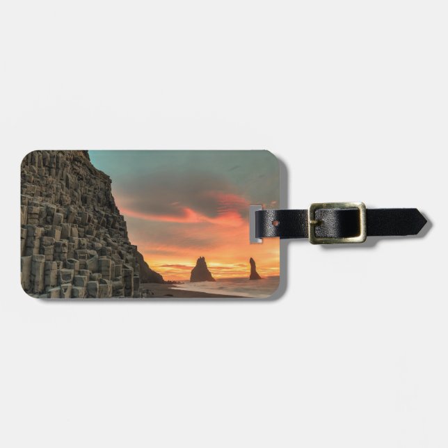 Etiqueta Para Maletas Reynisdrangar Sea Cliffs Islandia estilizado (Frente Horizontal)