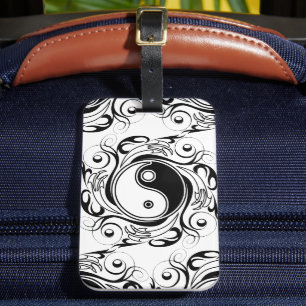 Etiqueta Para Maletas Símbolo Yin & Yang estilo de tatuaje en blanco y n