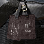 Etiqueta Para Maletas Textura de cuero falso marrón monogramada moderna<br><div class="desc">Monogramada moderna de cuero falso marrón textura Imprimir etiqueta de equipaje</div>
