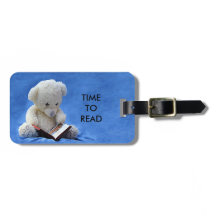 Tiempo de osito de peluche para leer animal azul r