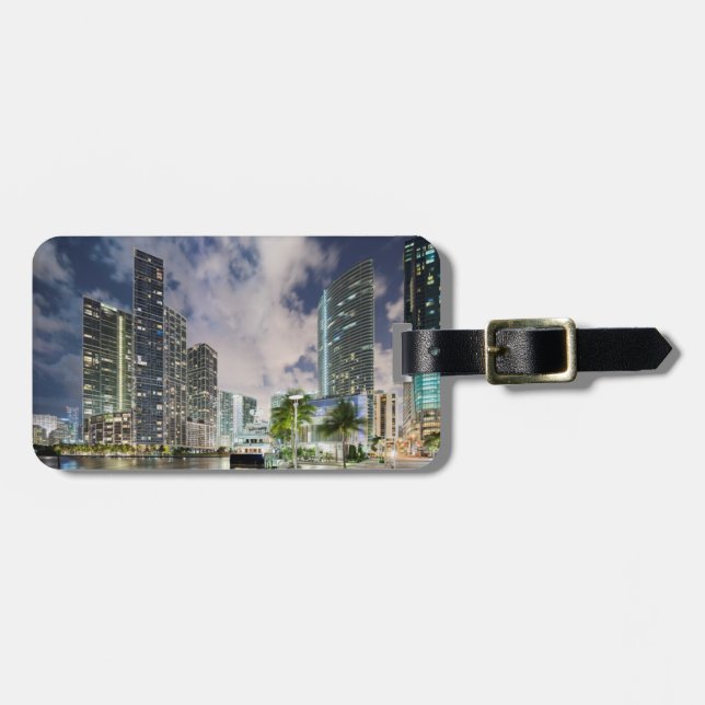 Etiqueta Para Maletas Torres iluminadas frente al río Miami (Frente Horizontal)