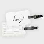 Etiqueta Para Maletas Tu logotipo aquí promoción de marca de franjas<br><div class="desc">Cree un zumbido con esta etiqueta de equipaje de promoción. Agregue su logotipo o imagen que promueva su marca mucho después de que finalice el evento. Ya sea para el trabajo en red o para el marketing, este versátil artículo de regalo seguro que extenderá el alcance de su marca a...</div>