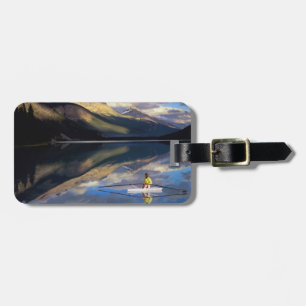 Etiqueta Para Maletas Un alcantarillado en el lago Banff en Canadá (RM)