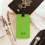 Etiqueta Para Maletas Verde Chartreuse | Monograma moderno<br><div class="desc">Este moderno diseño de etiquetas para maletas presenta un colorido fondo verde de cartón,  con sus iniciales en negrita en negro,  para un aspecto moderno y elegante.</div>