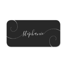 Elegante escritura en negro y blanco con rizos