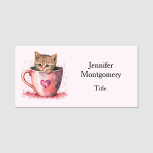 Etiqueta Para Nombres Gatito lindo en una taza de té con corazones