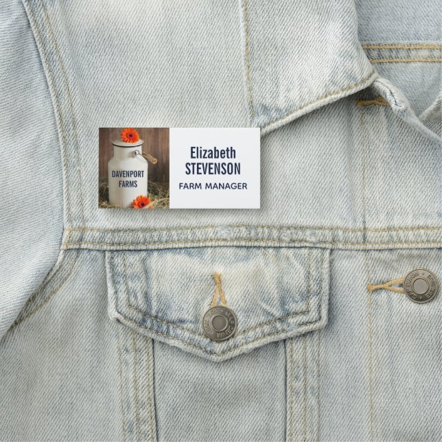 Etiqueta Para Nombres Rústica jarra blanca de leche con foto de flores N (In situ)