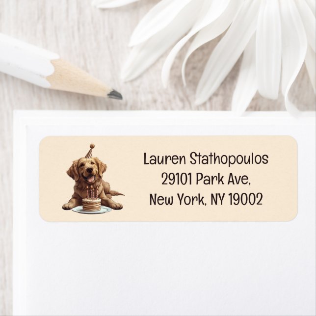 Etiqueta Perro de la recuperación dorada del cumpleaños (In situ)